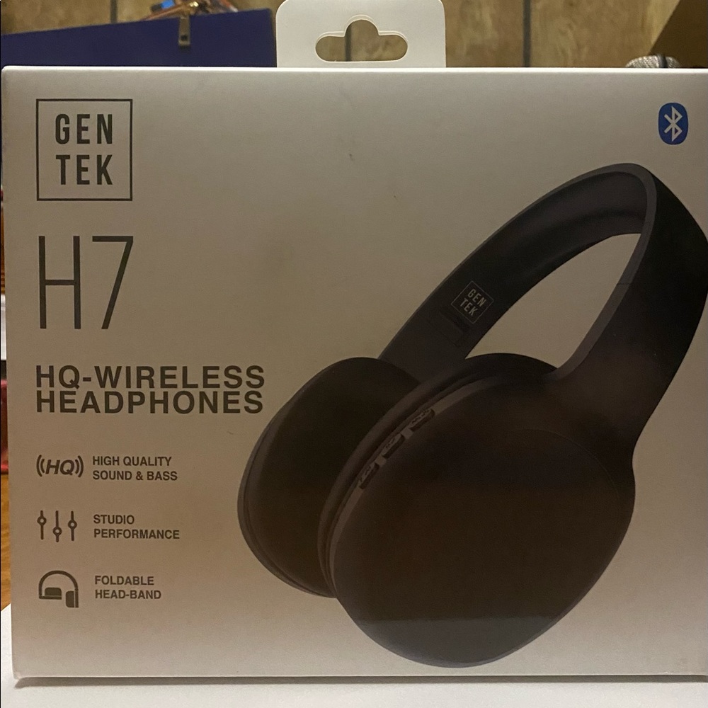 Wireless headphones